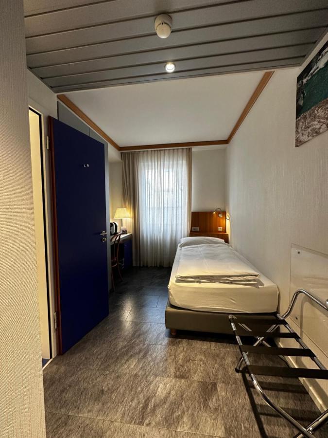 Albergo Carcani By Ketty & Tommy อัสโกนา ภายนอก รูปภาพ
