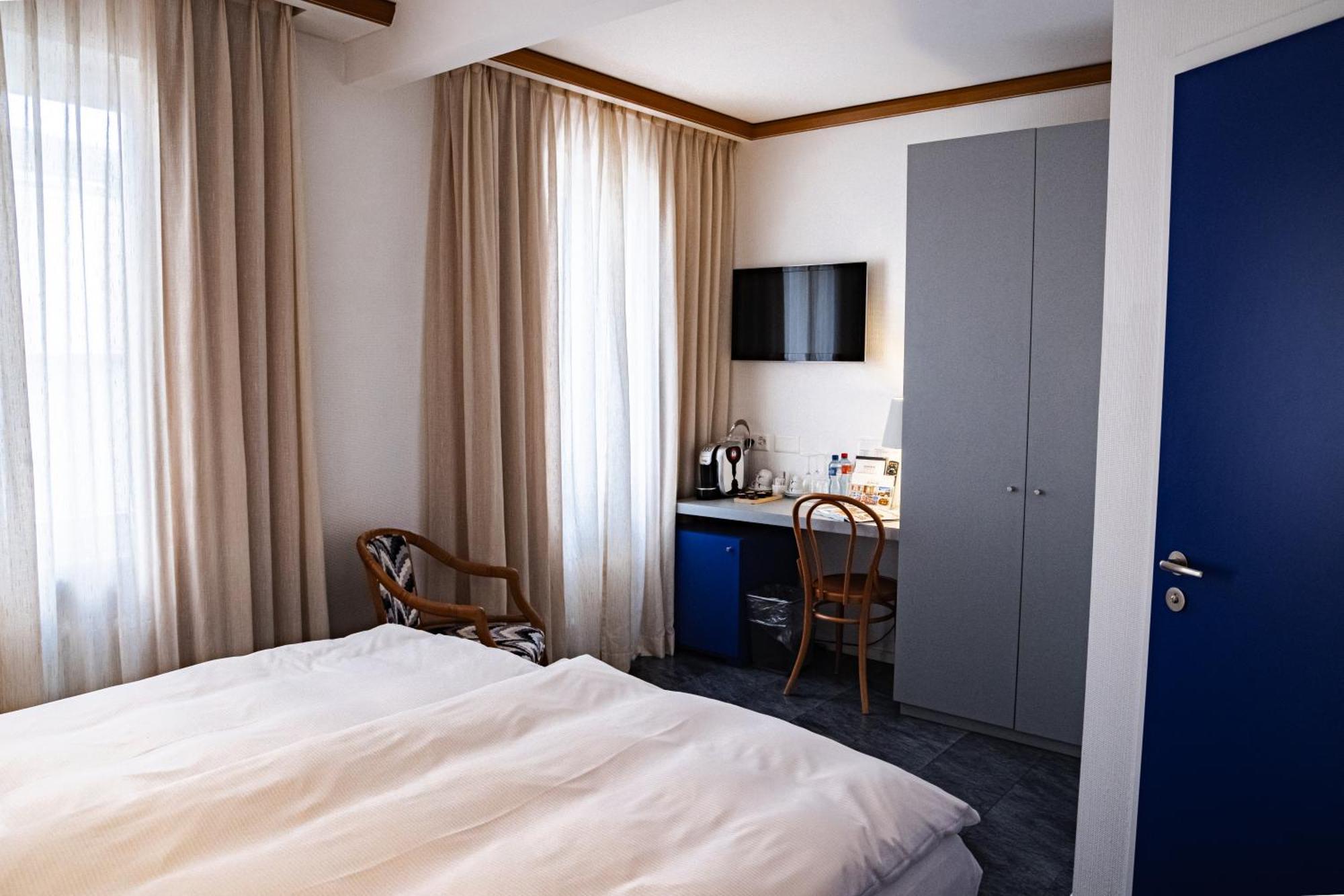 Albergo Carcani By Ketty & Tommy อัสโกนา ภายนอก รูปภาพ