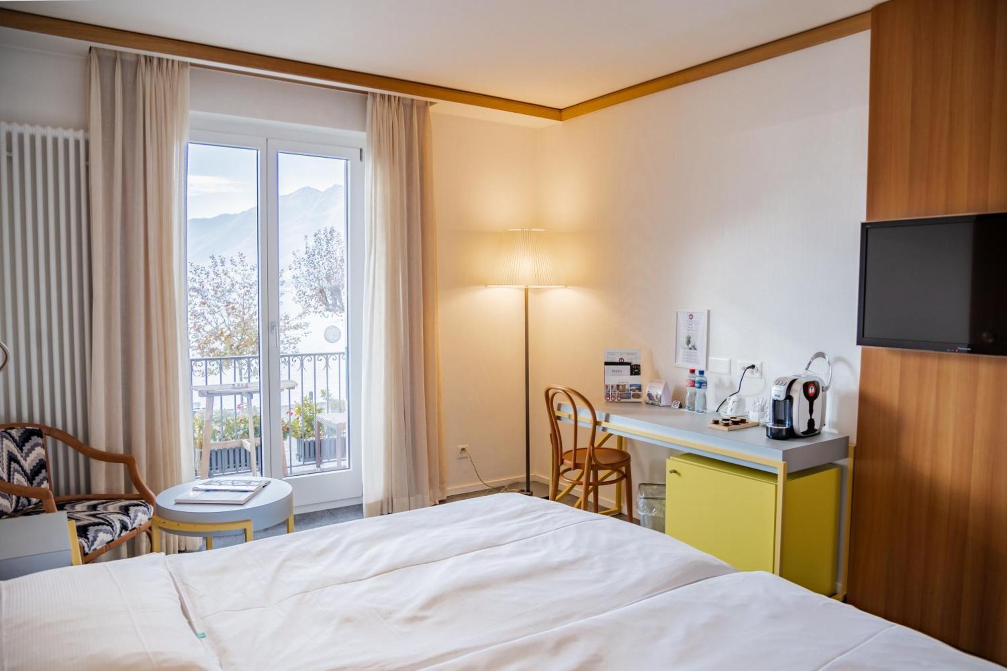 Albergo Carcani By Ketty & Tommy อัสโกนา ภายนอก รูปภาพ