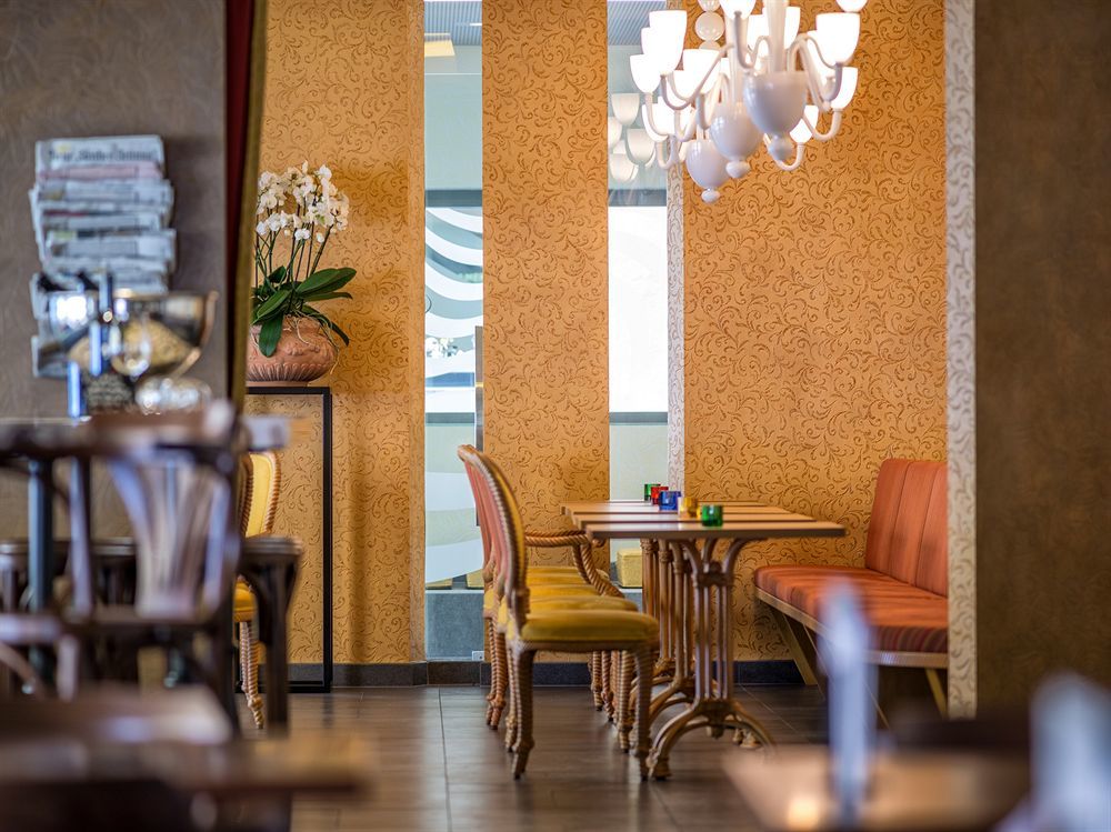 Albergo Carcani By Ketty & Tommy อัสโกนา ภายนอก รูปภาพ